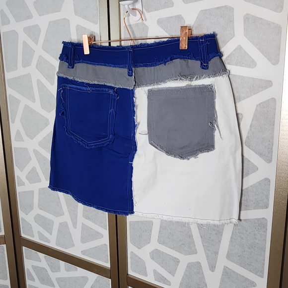 Women's Patchwork Mini Skirt | Fits Like Size 14/16 - Picture 3 of 7